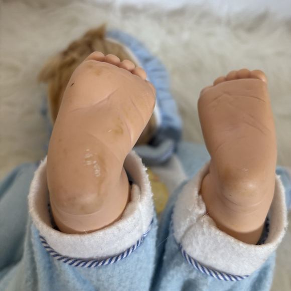 Reva Schick Baby Doll Reborn Style Realistic Newborn Vinyl Collector Doll - Picture 6 of 16